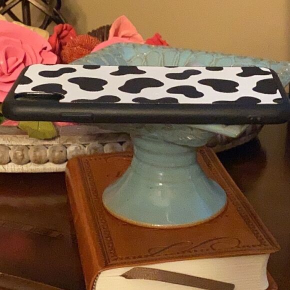 Cow Print IPhone XS 10 Max IPhone Case - Picture 6 of 7